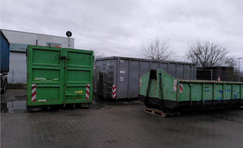 Abfallcontainer auf dem Wertstoffhof Schwalmtal